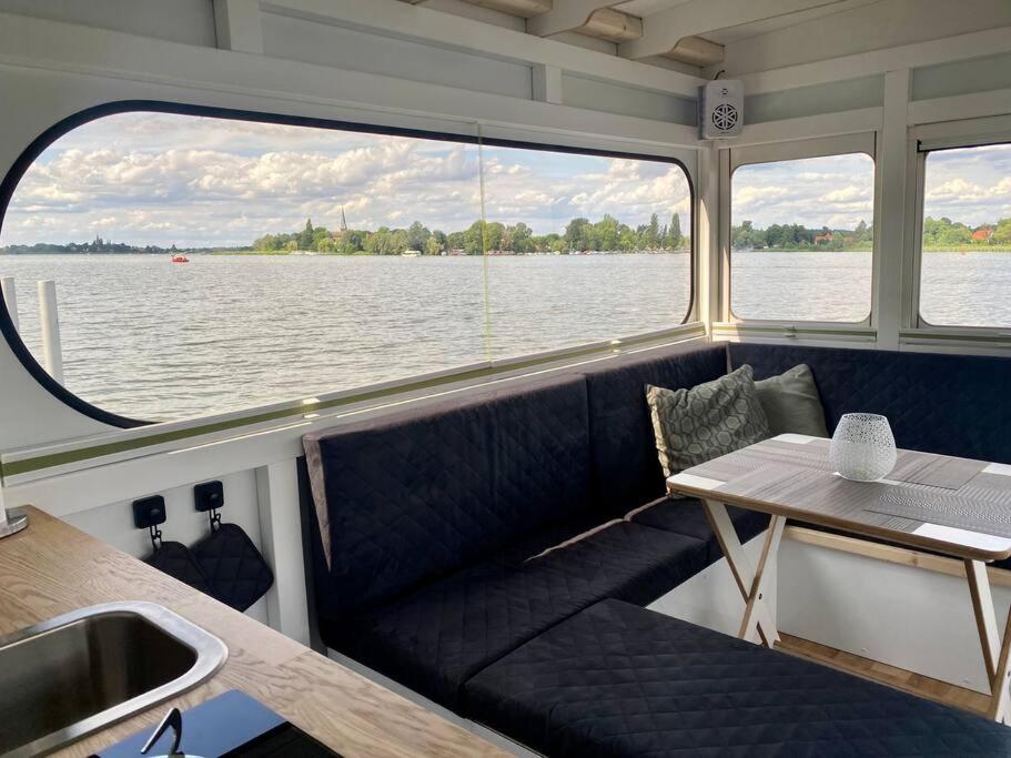 Rollyboot Florina Hausboot 3